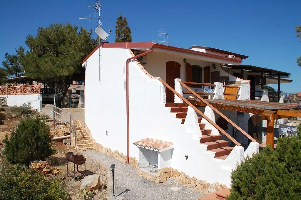 Apartments Casa Vacanze Porto Pino 0*,
